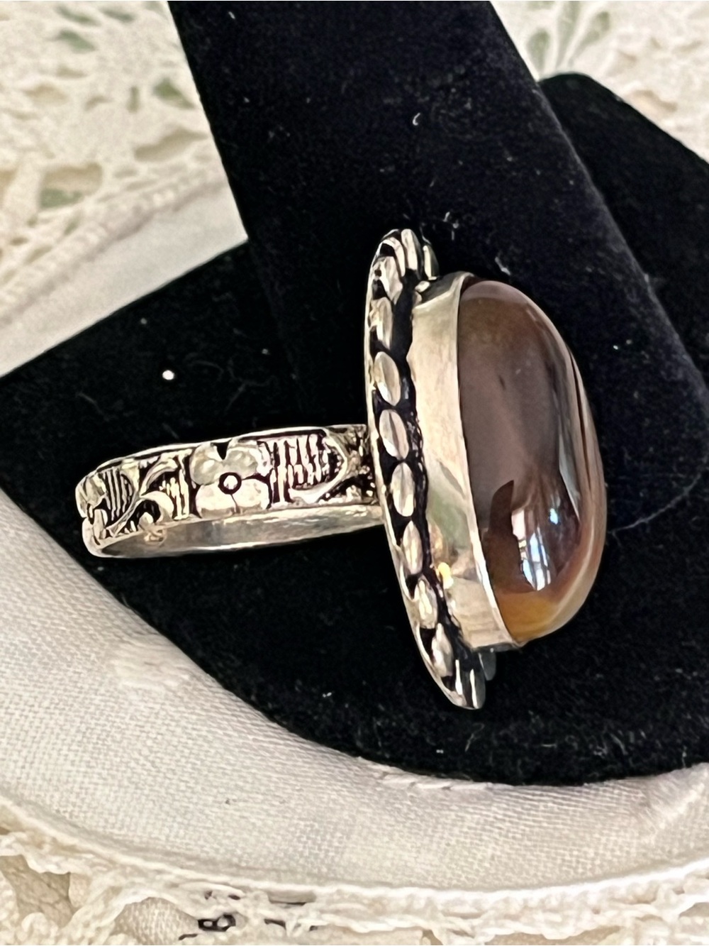 Vintage Oval Brown Cats Eye Glass Ring Floral Engraved Silver Tone Band 7.5”